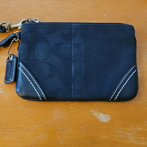 Coach Black Signature Wristlet - Picture 1 of 1